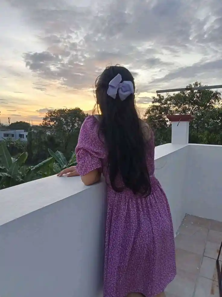 real-hide-face-girl-pic