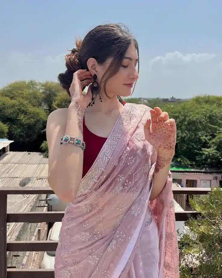 girl-photo-dp-for-whatsapp