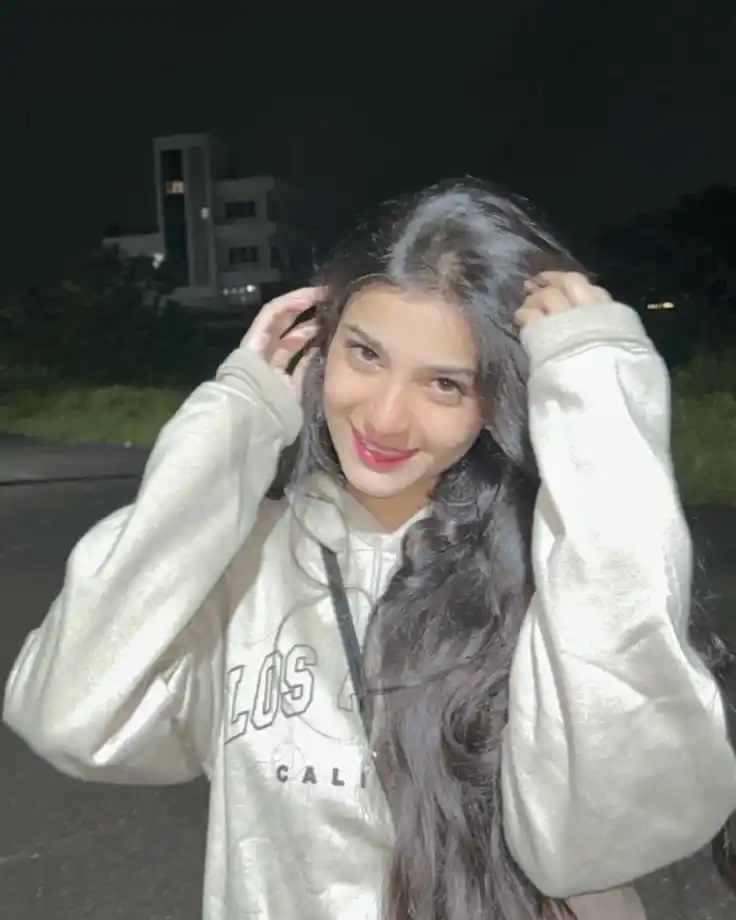 beautiful-girls-dp-for-whatsapp